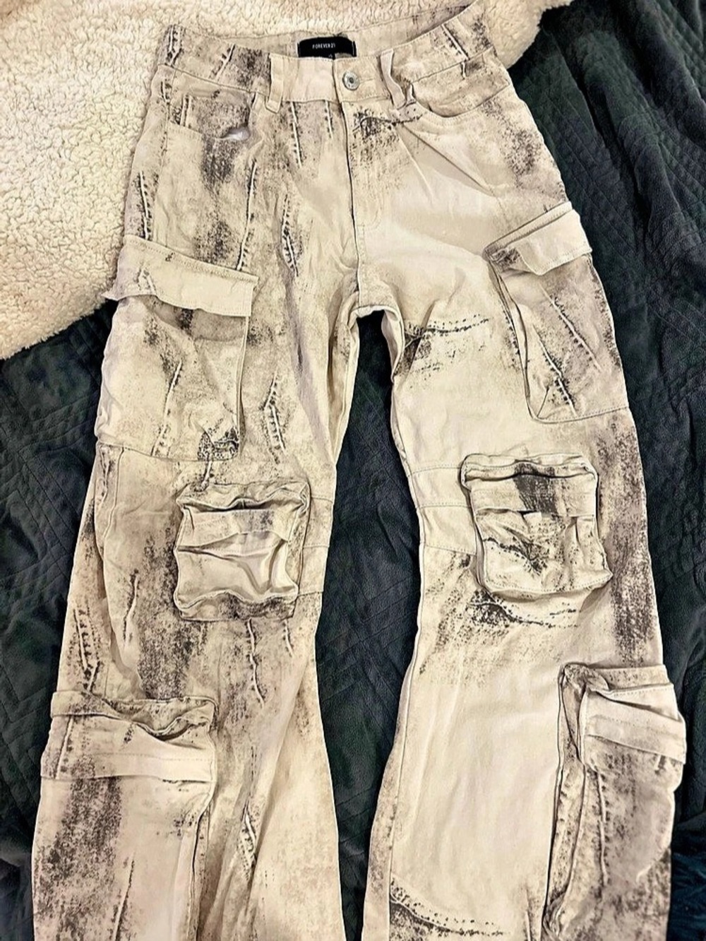 Forever 21 Women's Cargo Trousers in Cream & grey